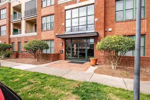 300 Finsbury Ln #208, Durham, NC 27703