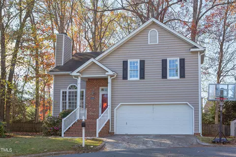 2800 Polesdon Ct, Raleigh, NC 27615