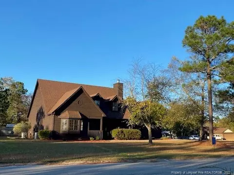 15 Montana Ln, Spring Lake, NC 28390