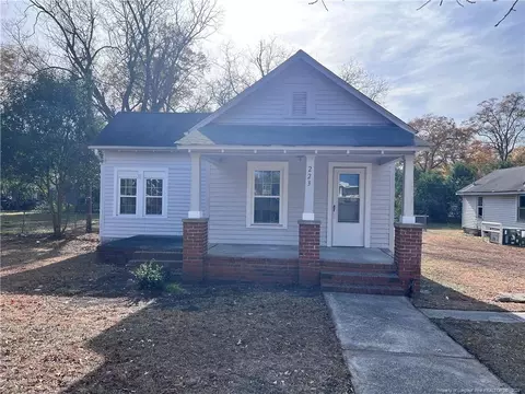 223 E Vance St, Laurinburg, NC 28352