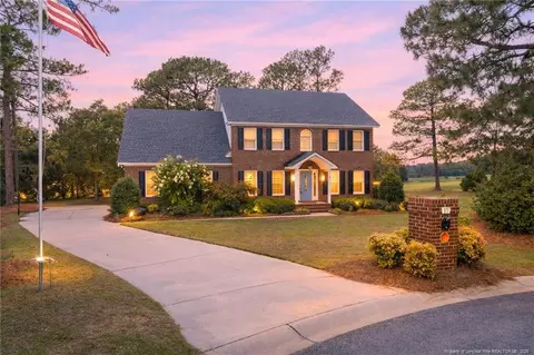 513 Captains Pl, Fayetteville, NC 28311