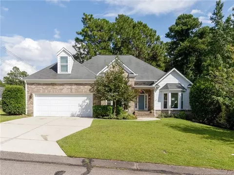 1876 Spiralwood Dr, Fayetteville, NC 28304