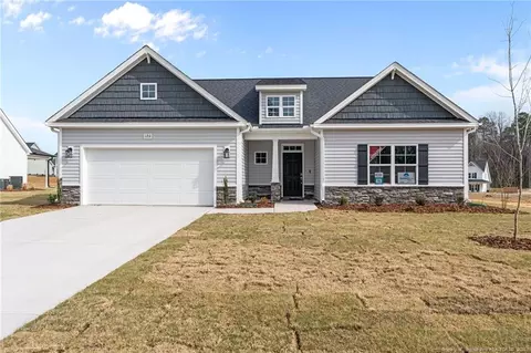 120 Michter St, Vass, NC 28394