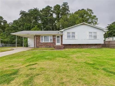 1540 Mack St, Spring Lake, NC 28390