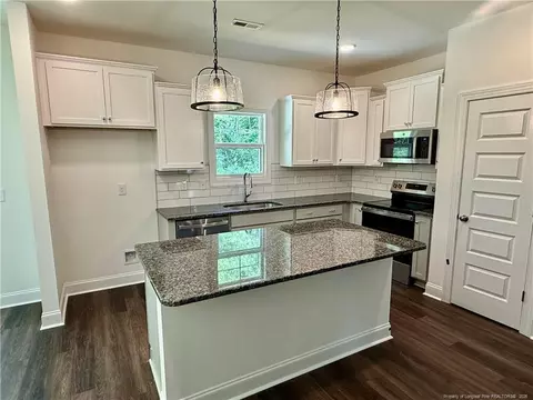 263 Strother Rd, Aberdeen, NC 28315 photo 2