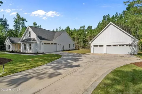 2727 Us 1 Hwy, Vass, NC 28394