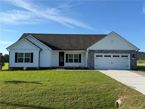 132 Teepee Dr, Lillington, NC 27546