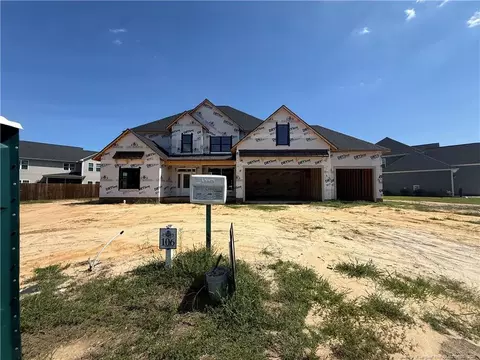 3118 Cragburn Pl, Fayetteville, NC 28306