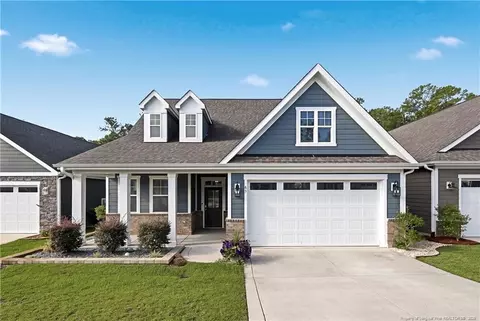 85 Glenwood Ct, Spring Lake, NC 28390