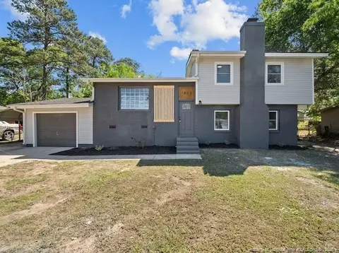 1813 Cawdor Dr, Fayetteville, NC 28304
