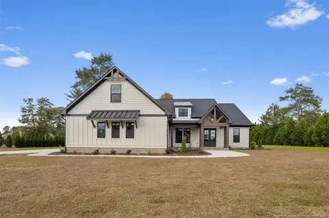 3729 Riverhill Dr, Fayetteville, NC 28306