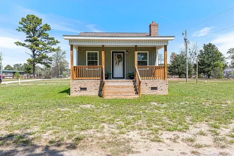 1075 Pine St #A, Pembroke, NC 28372