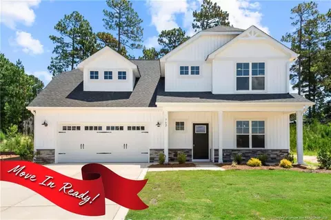 762 Union St, Raeford, NC 28376