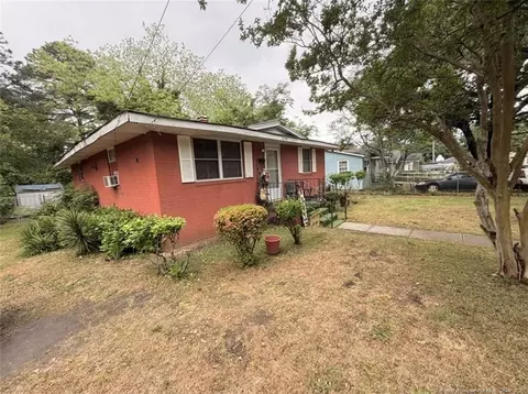 2023 Newark Ave, Fayetteville, NC 28301
