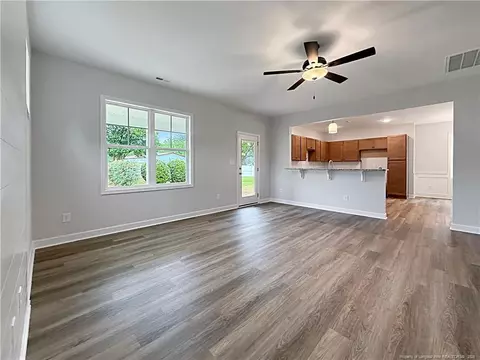 207 4th St, Erwin, NC 28339 photo 5