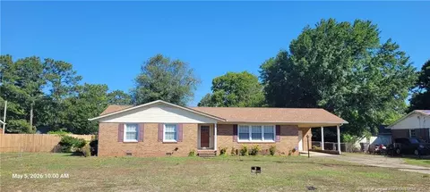 952 Kaywood Dr, Fayetteville, NC 28311