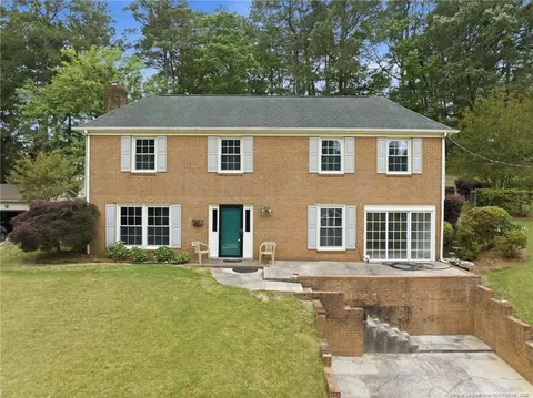 1827 Spruce St, Fayetteville, NC 28303
