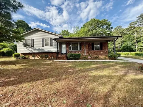 7300 Hyannis Dr, Fayetteville, NC 28304