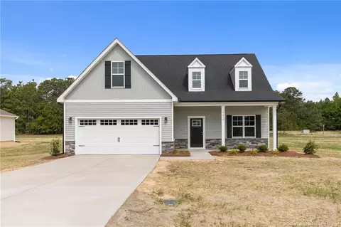 7810 Iron Ct, Fayetteville, NC 28306