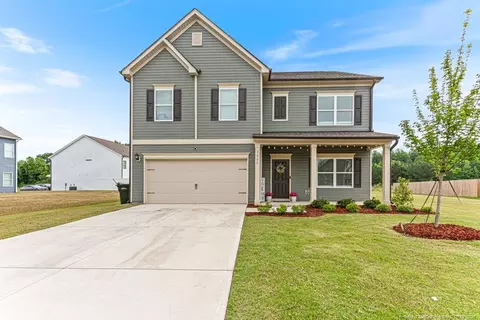 1622 Old Barn Rd, Fayetteville, NC 28312