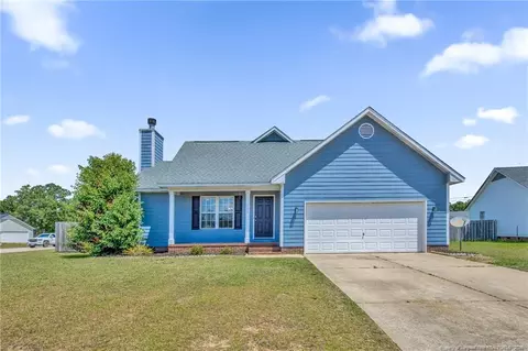111 Cavalier Dr, Raeford, NC 28376