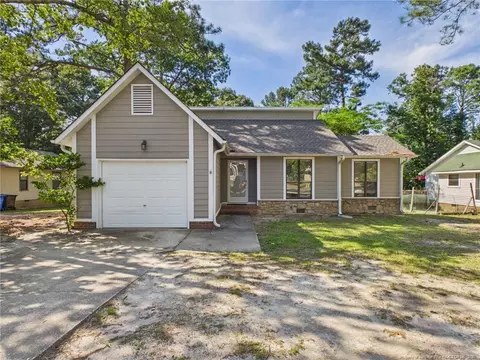 7092 Pantego Dr, Fayetteville, NC 28314
