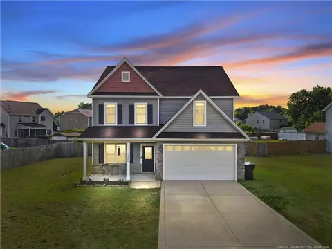1356 Vandenberg Dr, Fayetteville, NC 28312