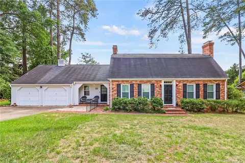 444 Holly Ln, Fayetteville, NC 28305