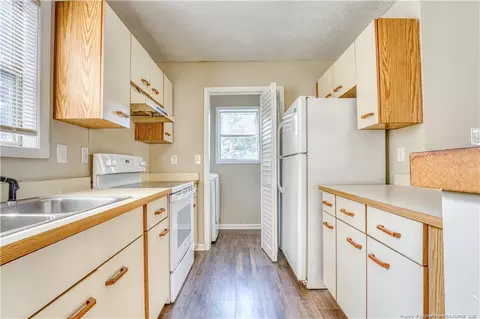 1006 Brookhollow Dr #7, Fayetteville, NC 28314