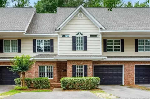 320 Glenburney Dr #104, Fayetteville, NC 28303