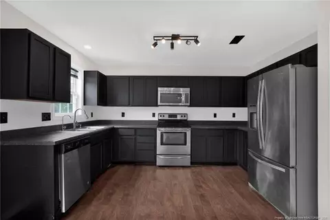 225 Valley Oak Dr, Bunnlevel, NC 28323 photo 9
