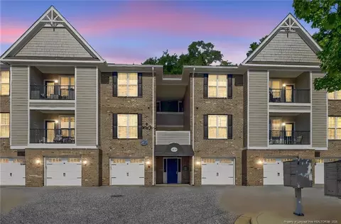 208 Fountainhead Ln #108, Fayetteville, NC 28301