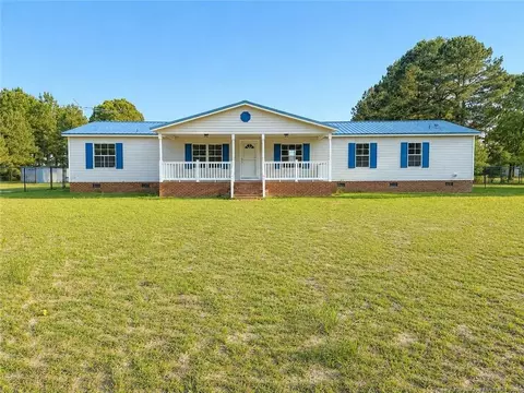 3460 Sunnydale Dr, Fayetteville, NC 28312