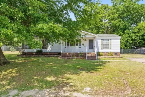5212 Style Dr, Parkton, NC 28371