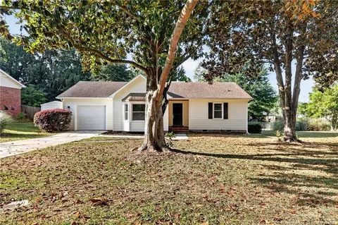 6509 Sudbury Dr, Fayetteville, NC 28304