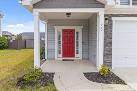 206 Pendleton St, Raeford, NC 28376 photo 3