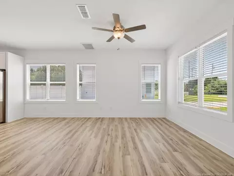 1021 E Harnett St, Dunn, NC 28334 photo 6