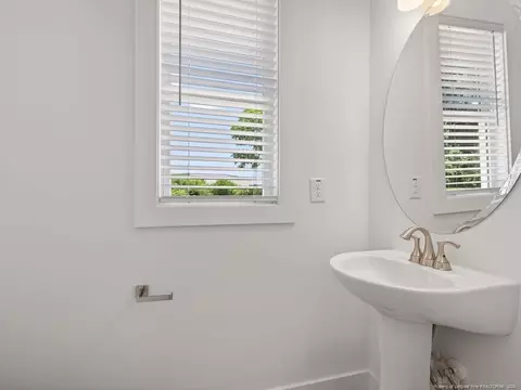 1021 E Harnett St, Dunn, NC 28334 photo 15