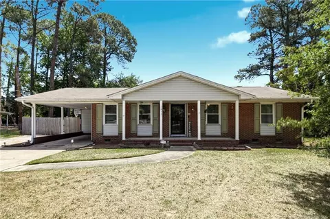 1011 Bingham Dr, Fayetteville, NC 28304