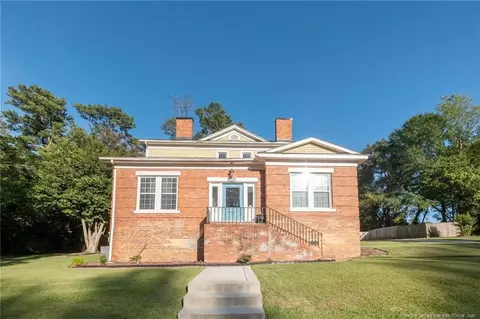 122 Hinsdale Ave, Fayetteville, NC 28305