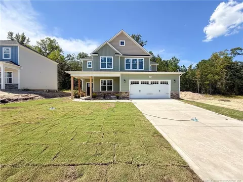 161 Blackburn Farm Dr, Raeford, NC 28376