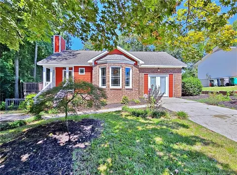 4122 Mill Bridge Rd, Hope Mills, NC 28348