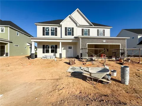 6633 Carswell Dr, Fayetteville, NC 28311