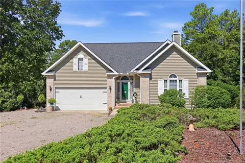151 Edgemont Ter, Sanford, NC 27332