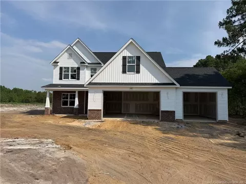 1985 Montrose Rd, Raeford, NC 28376
