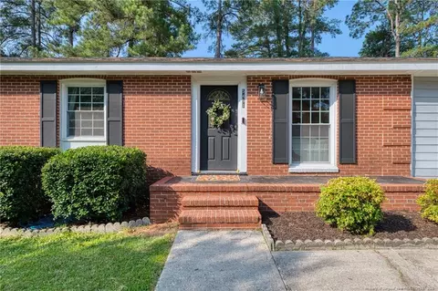 5491 Richwood Cts, Fayetteville, NC 28314