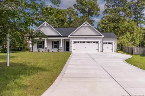 Exterior - 404 Gleneagles Ct, Fayetteville, NC 28311 photo 2 of 8