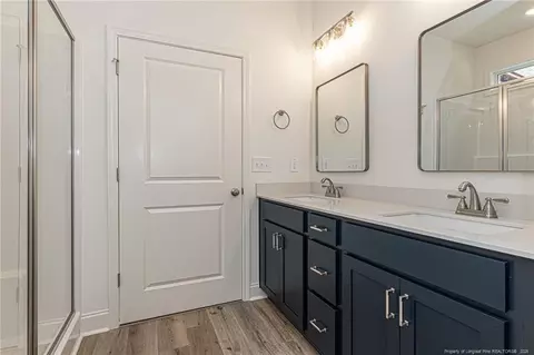 Bath - 404 Gleneagles Ct, Fayetteville, NC 28311 photo 2 of 7