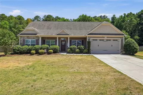 207 Brightleaf Dr, Whispering Pines, NC 28327
