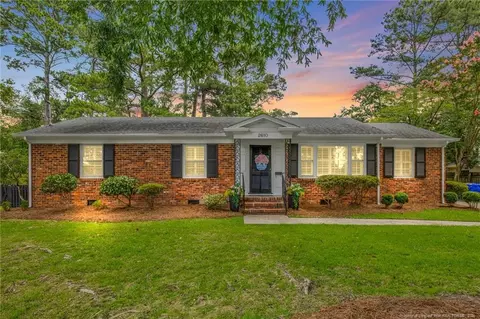 2610 Mirror Lake Dr, Fayetteville, NC 28303